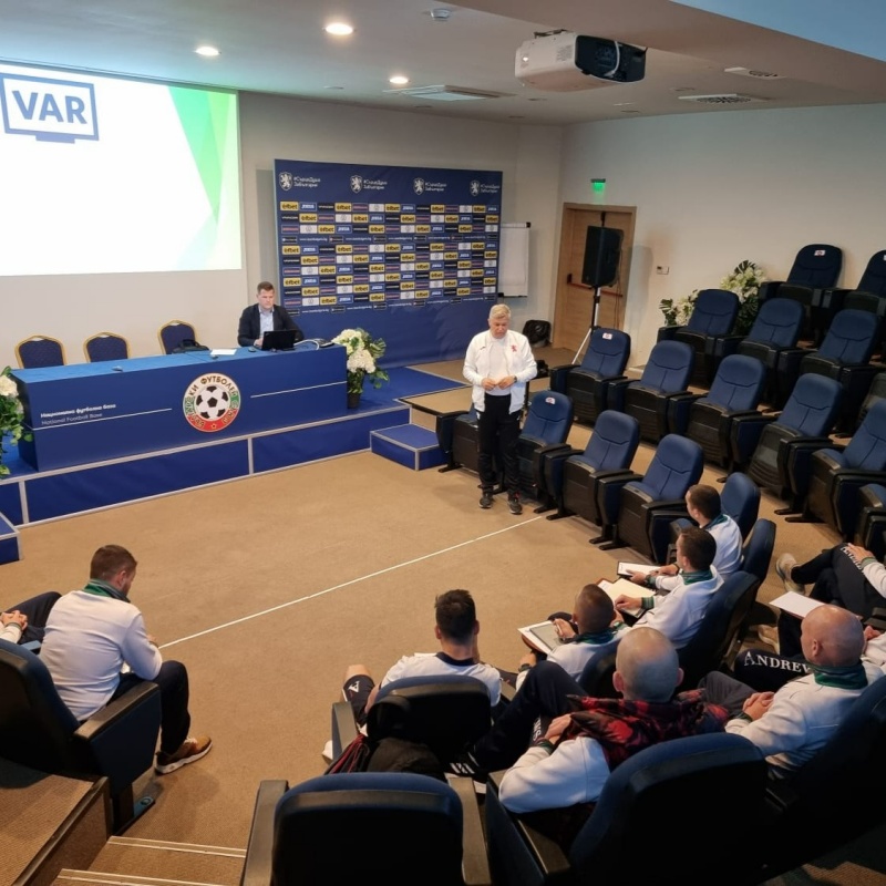 Започна подготовката на нови 12 VAR рефери за българското първенство