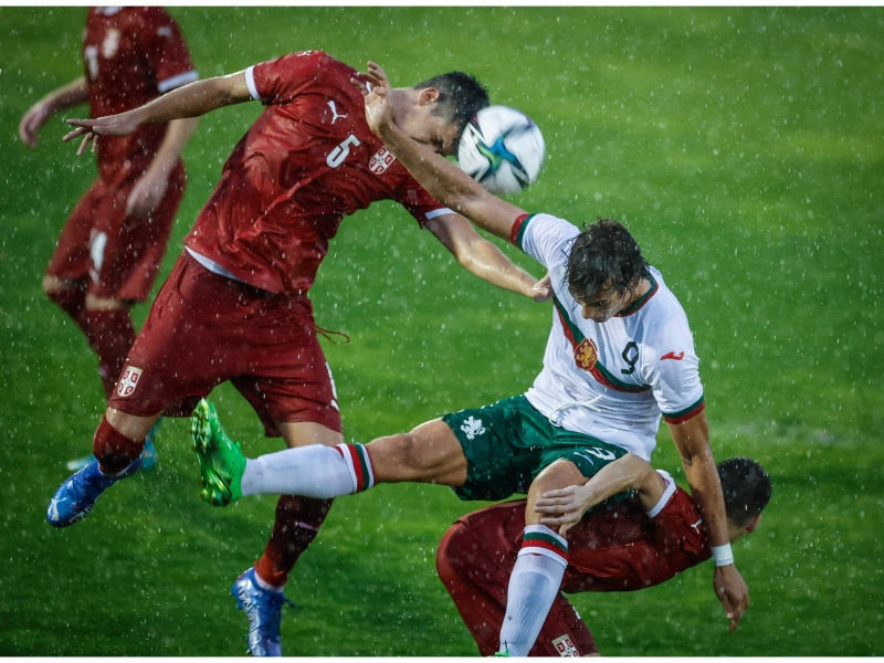 Гръмотевична буря прекрати приятелския мач между България U21 и Сърбия U21