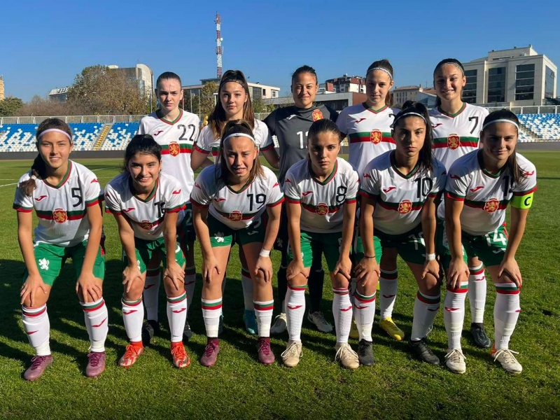 Девойките на България се класираха убедително за следващия кръг на Евро 2023