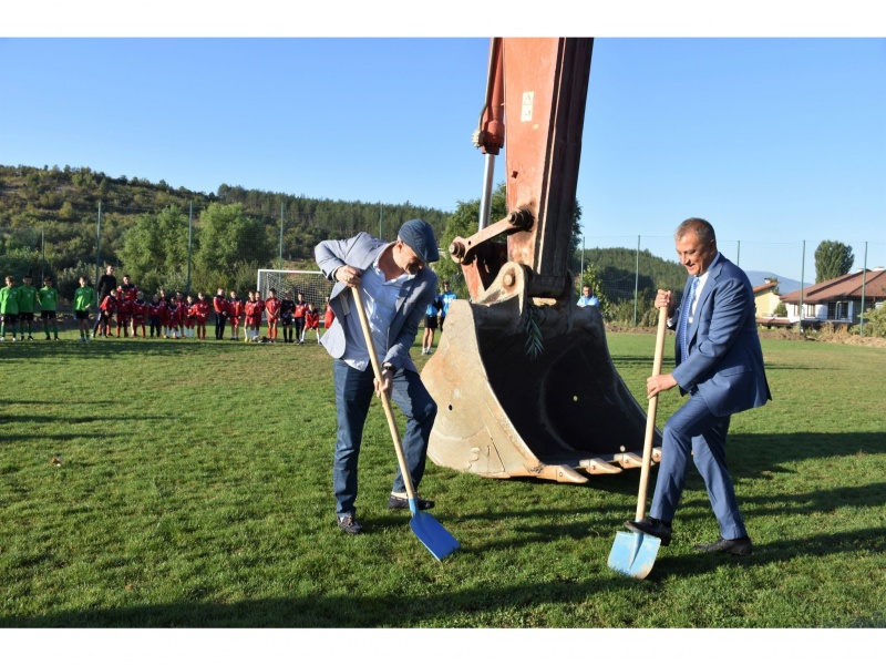 БФС стартира обновяването на футболния терен в с. Рилци